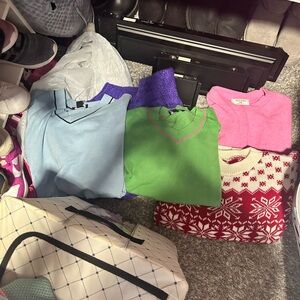 Sweater bundle !! Total 6 for the price of 1 sweater